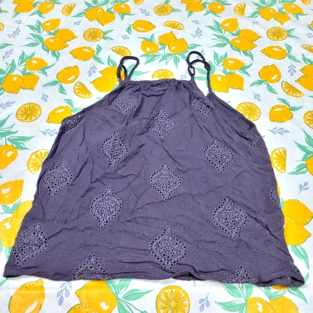 Lovestitch Gray Eyelet Design Tank